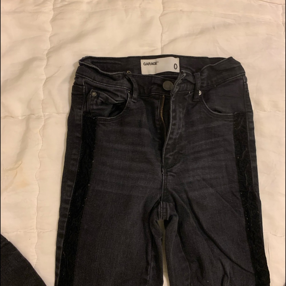 black skinny jeans